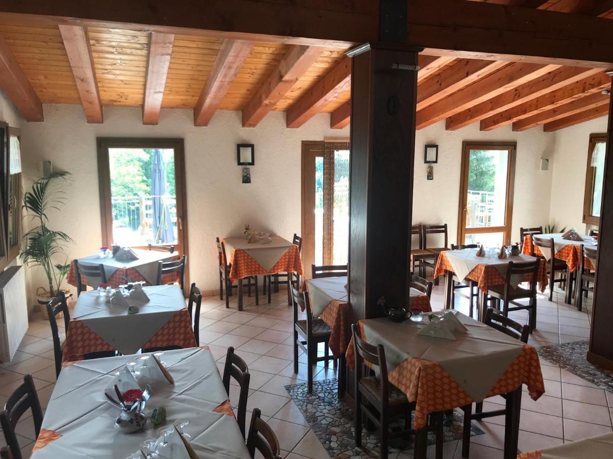 Hotel La Buca delle Fate Pievepelago Esterno foto
